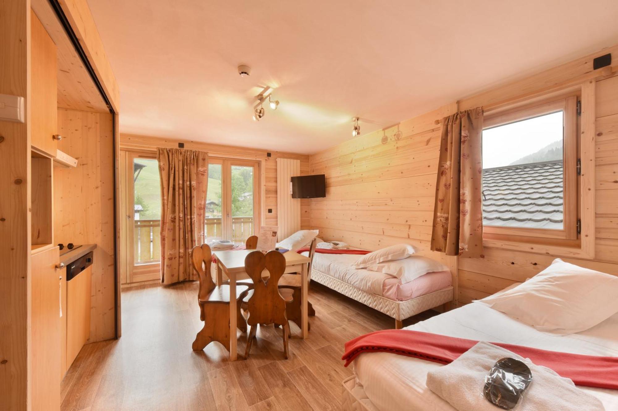 Suite (5 Adults)