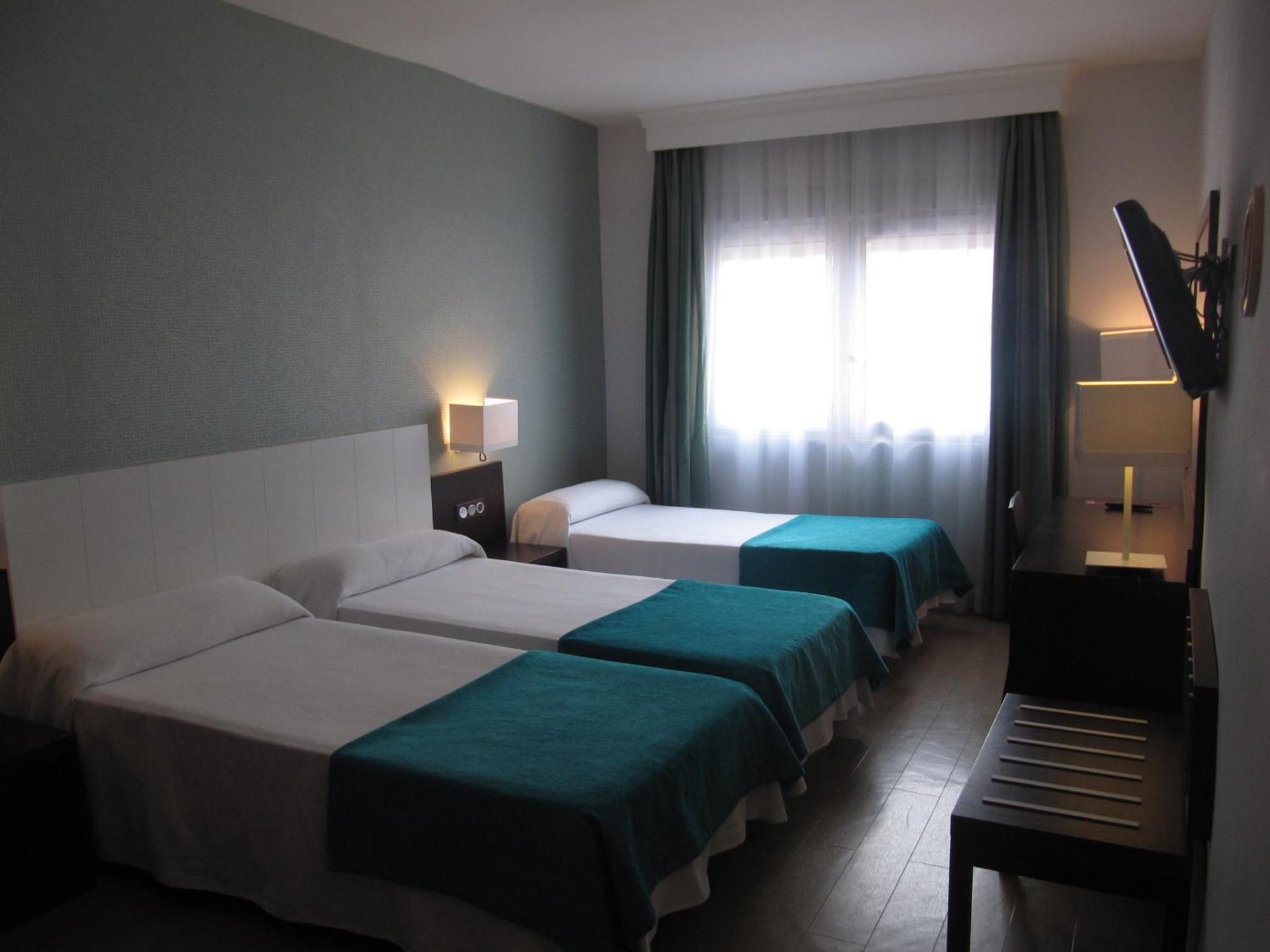 Habitación Doble con cama supletoria
