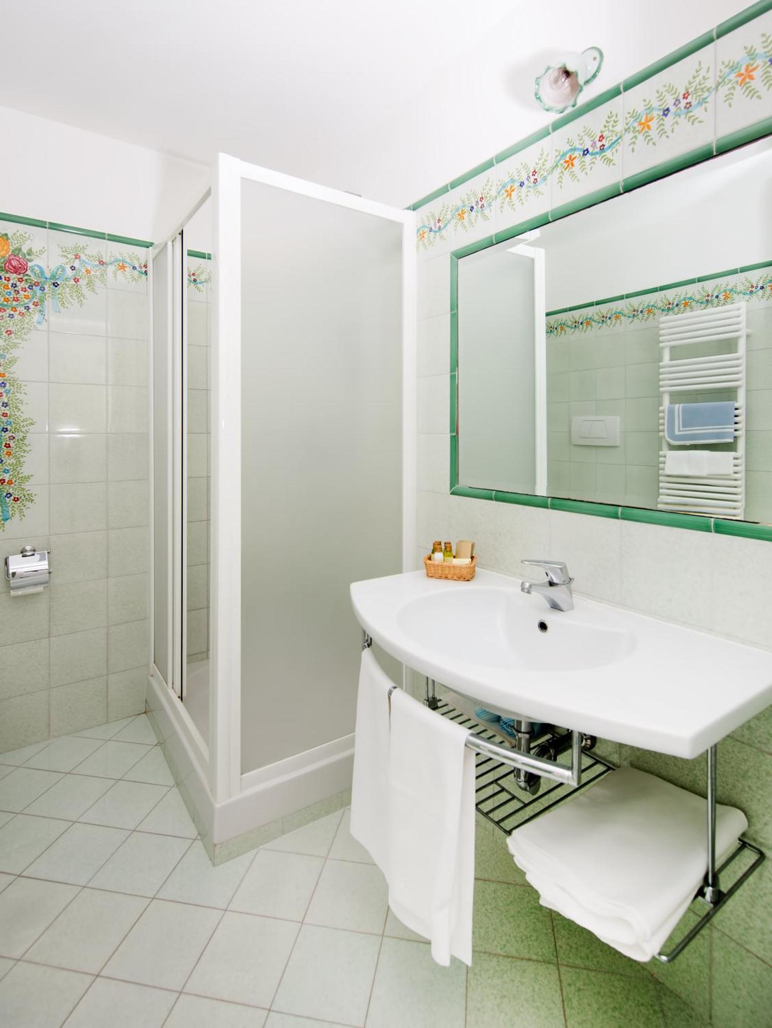Economy Double or Twin Room