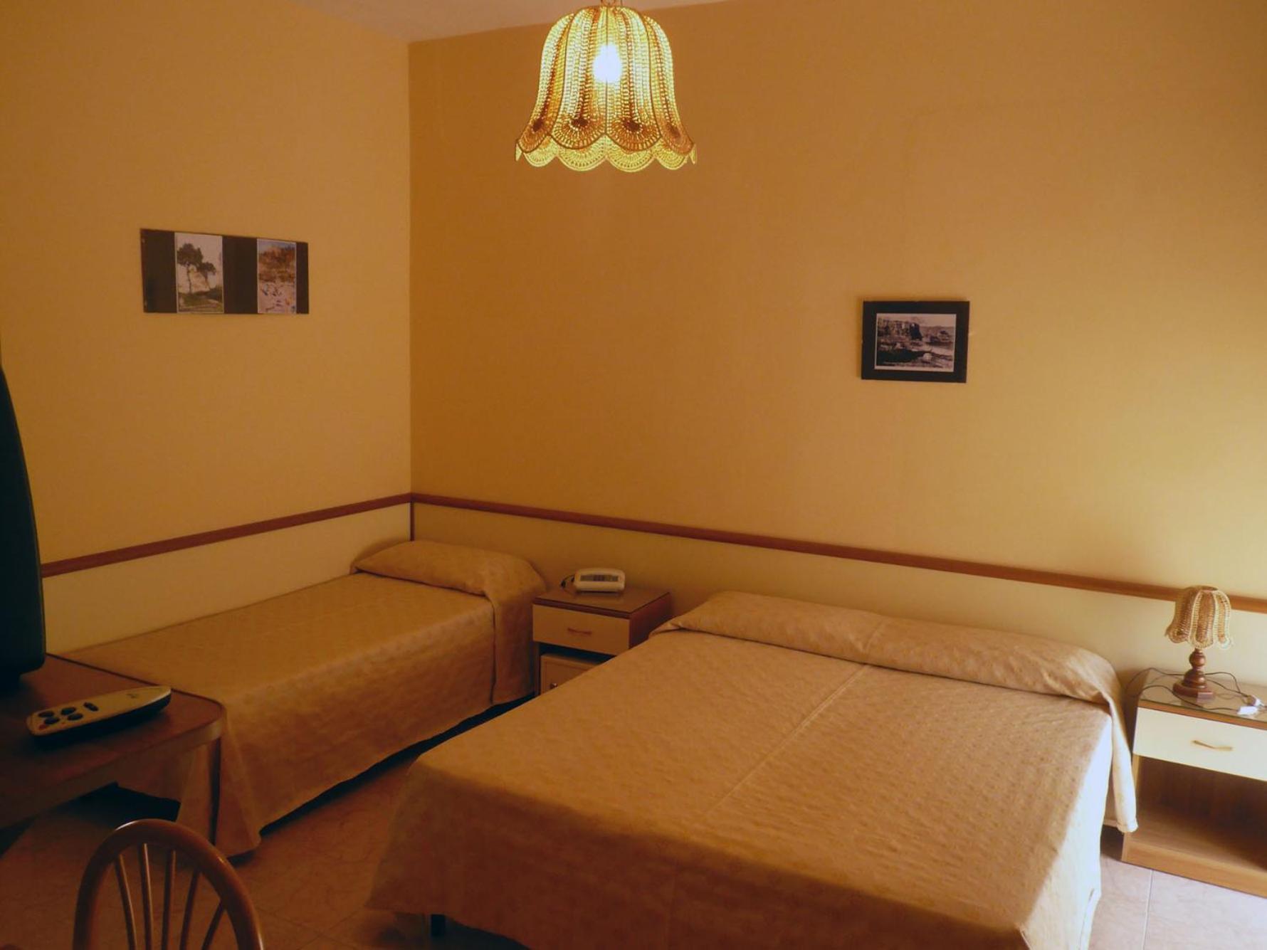 Dreibettzimmer