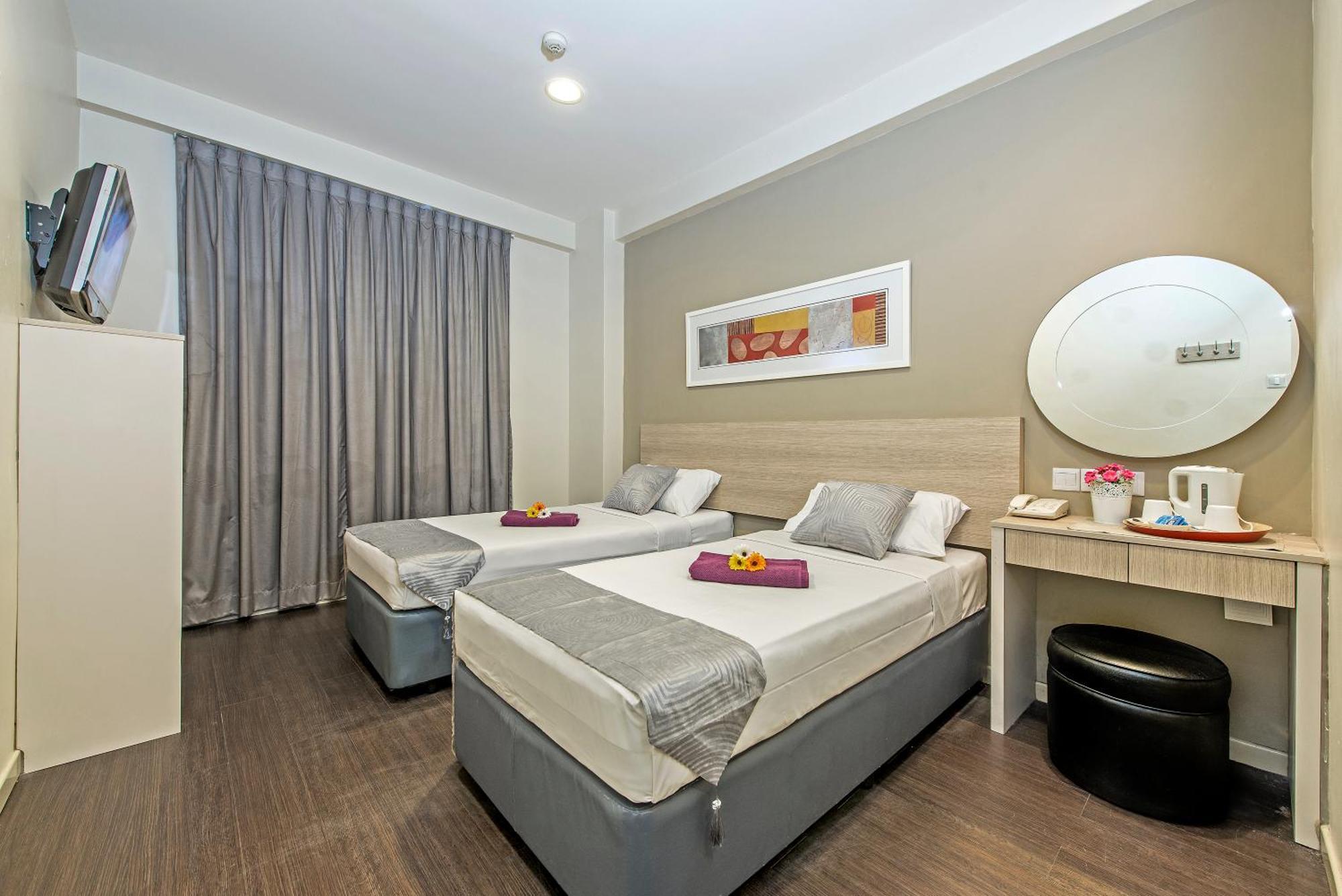 Standard Twin Room