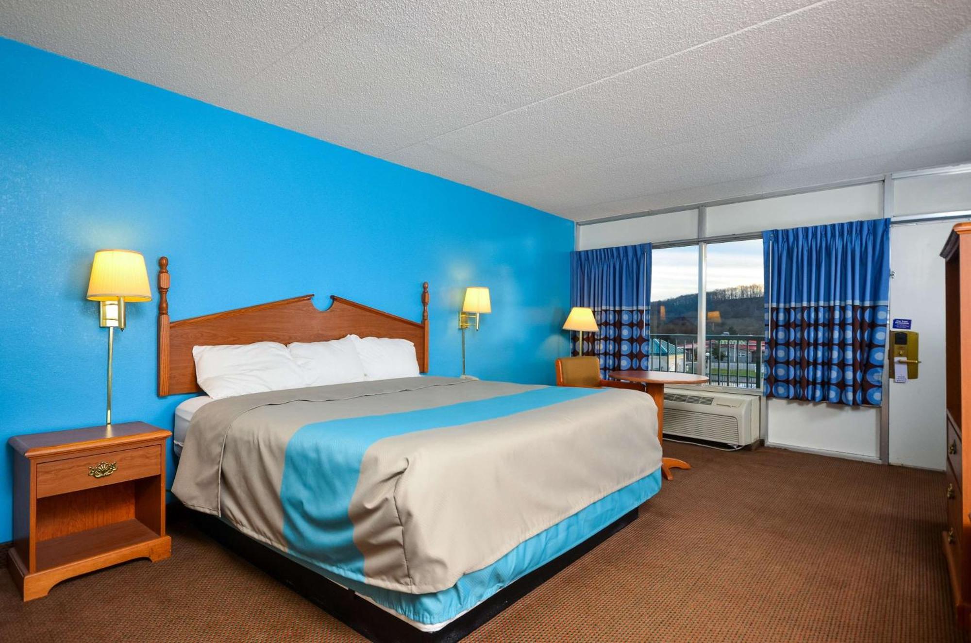 King Room - Non-Smoking