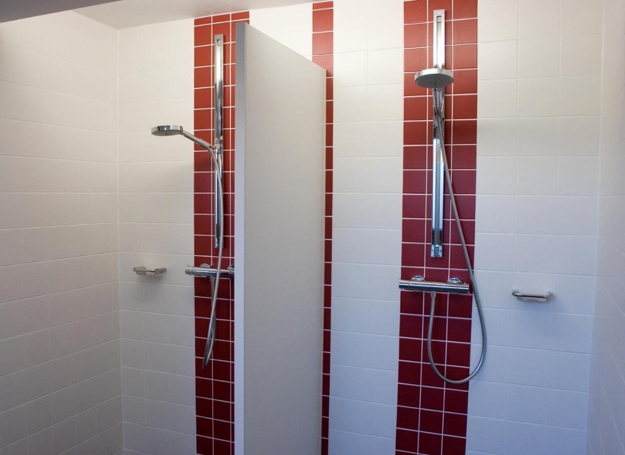 Habitación individual con aseo compartido