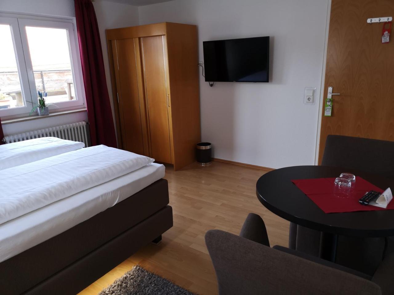 Large Double Room,770245480:JPEG