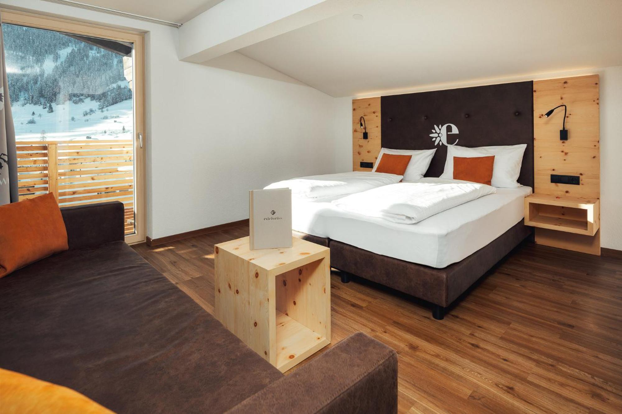Deluxe Tweepersoonskamer met Balkon