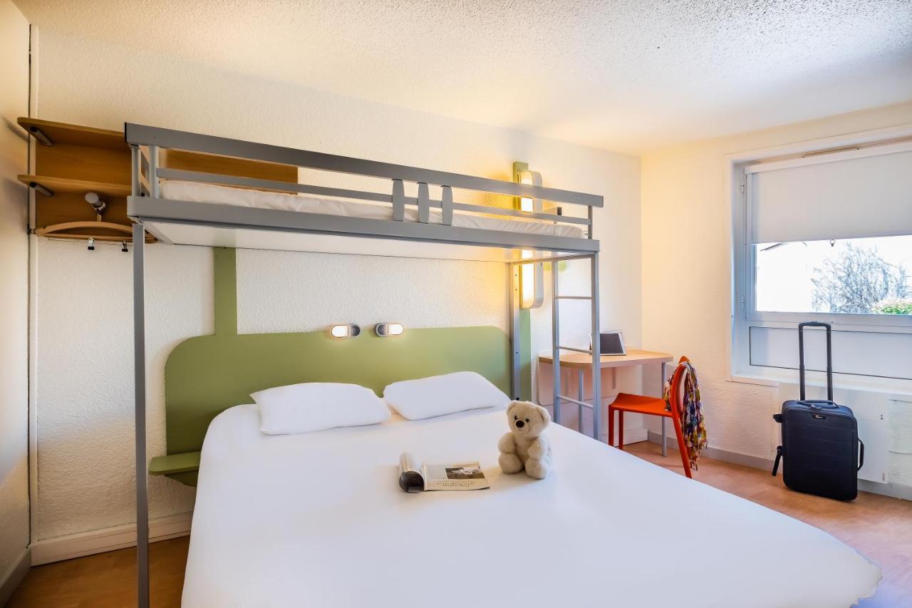 Chambre Triple avec 1 Lit Double et 1 Lit Superposé
