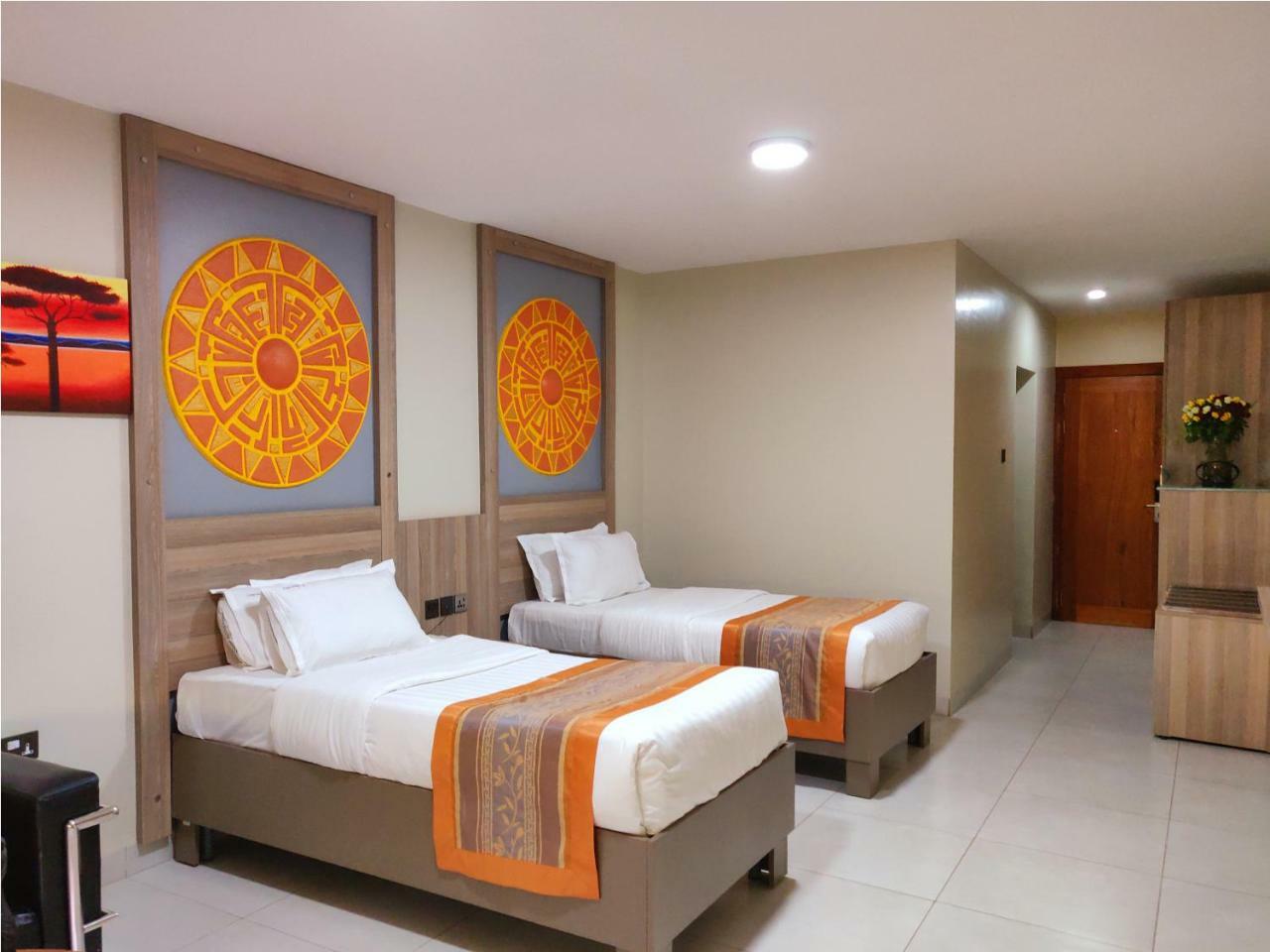 Standard Twin Room,781135716:JPEG