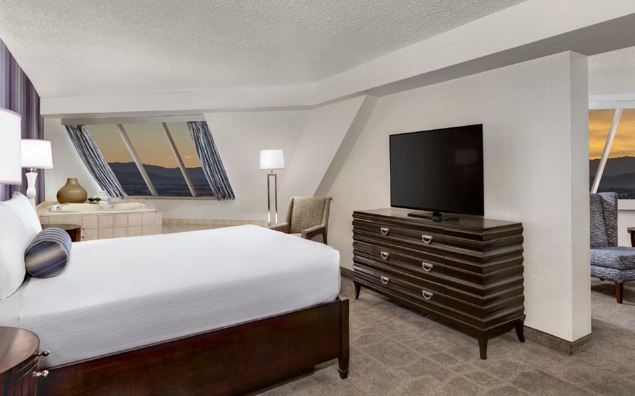 Hoeksuite met Kingsize Bed - Piramide