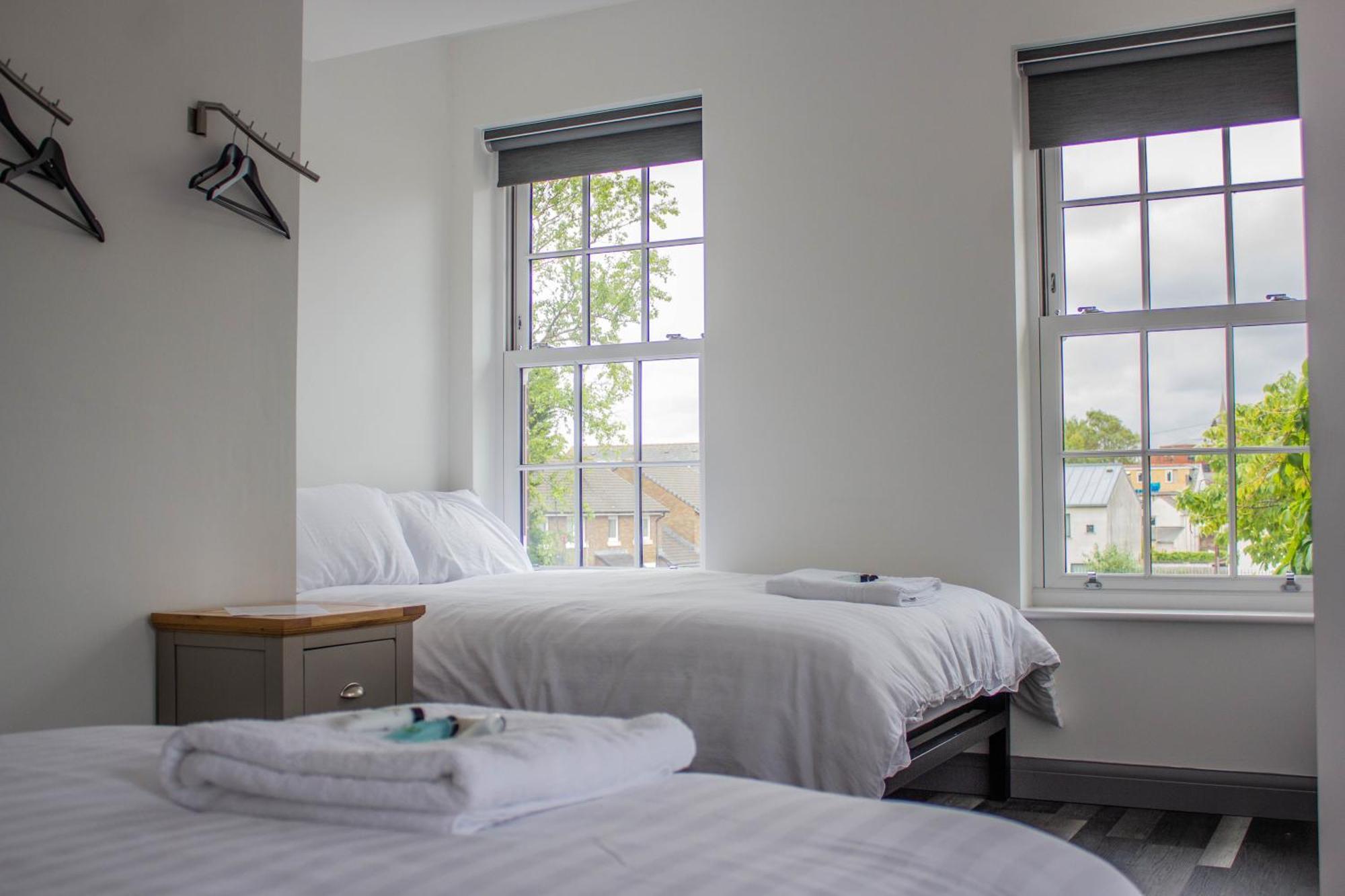 Comfort Triple Room with Shower