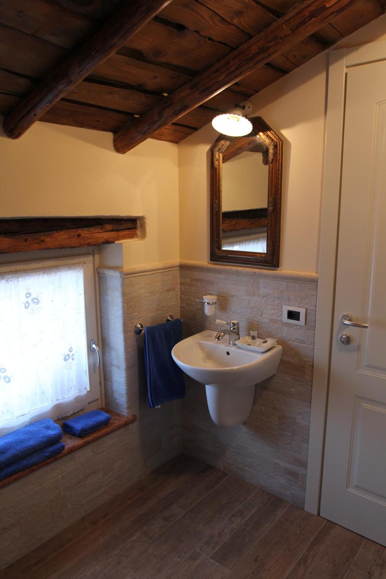 Camera Singola con Bagno Privato
