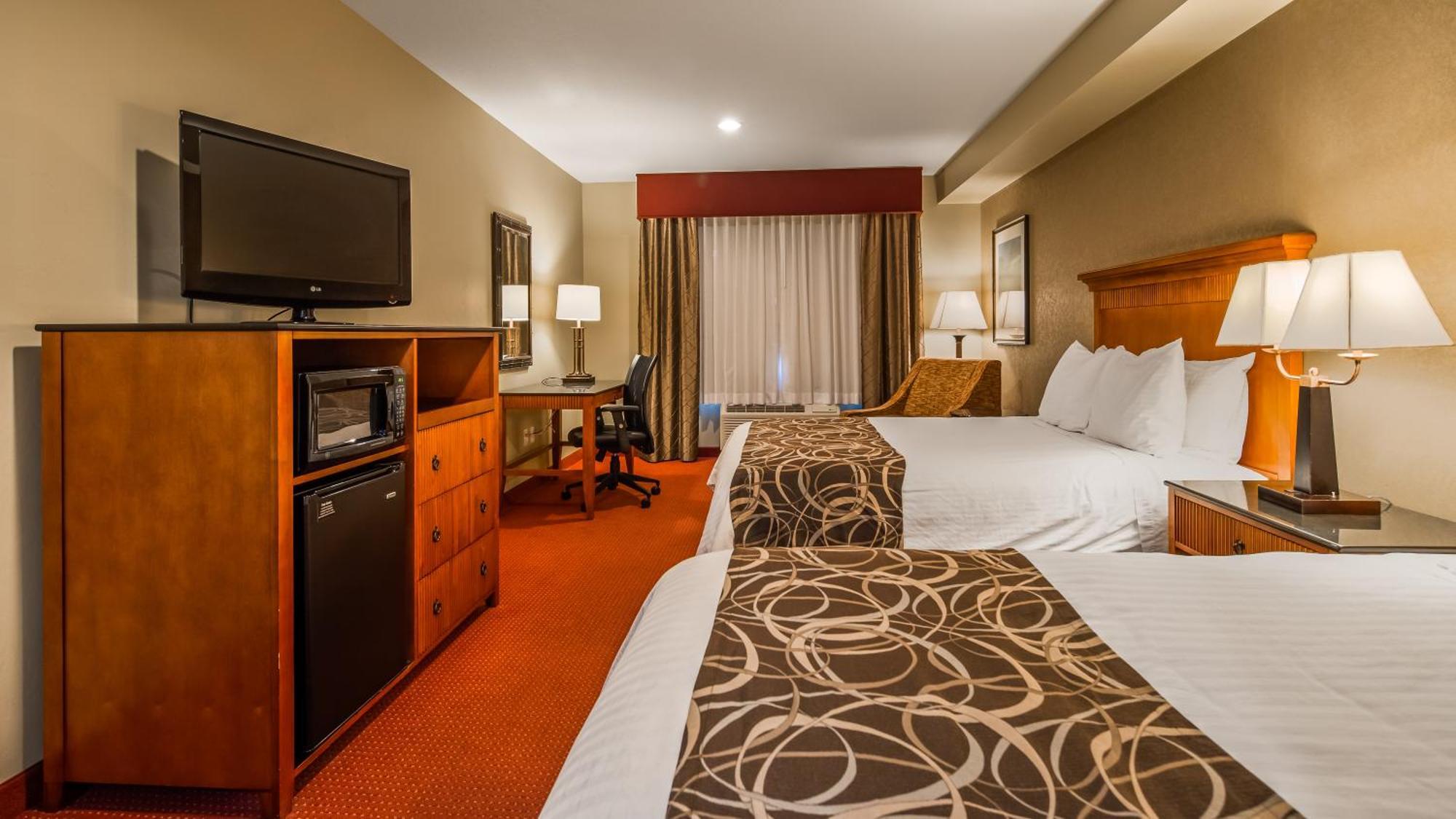 Queen Room with Two Queen Beds - Non-Smoking