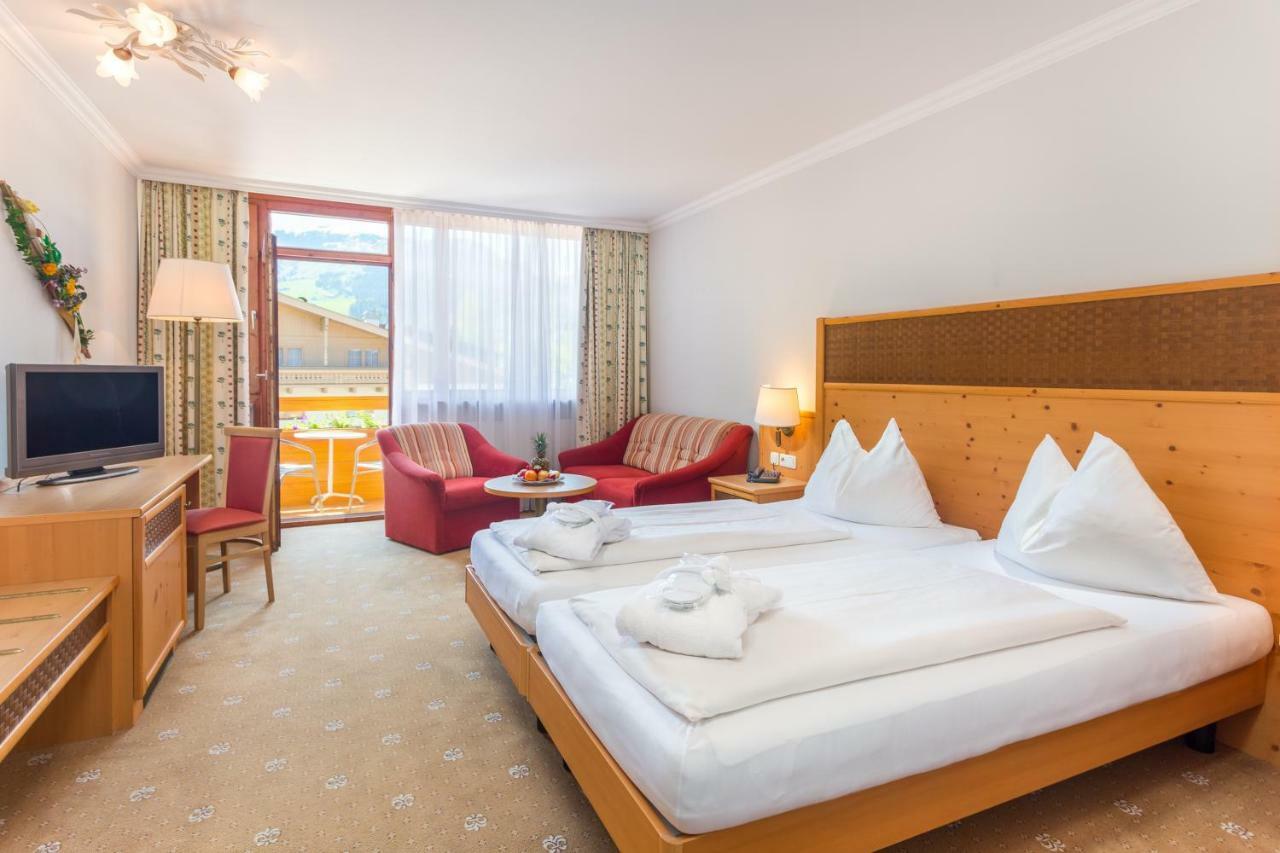 Doppelzimmer mit Balkon