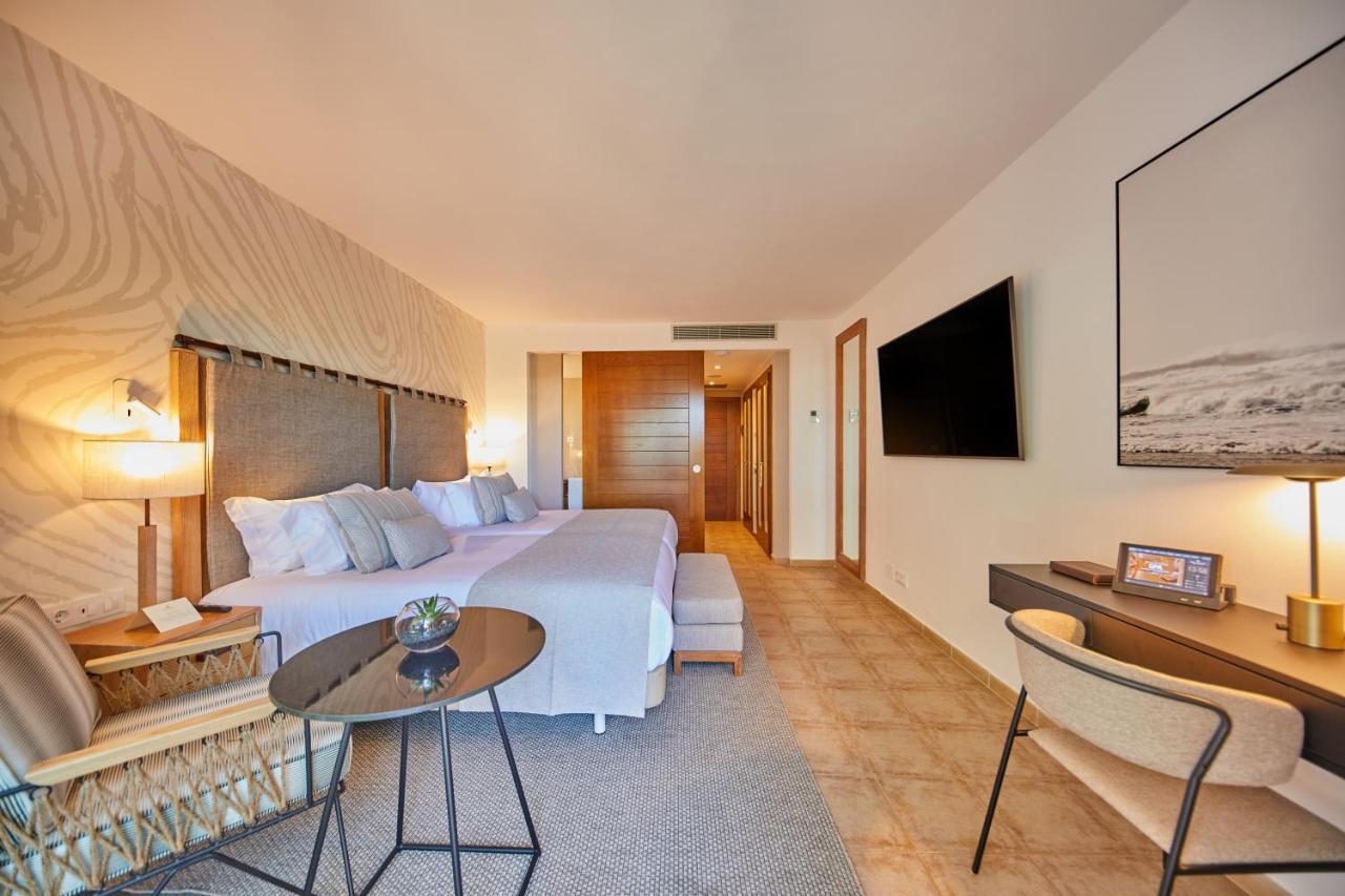Habitación Doble con vistas a la piscina