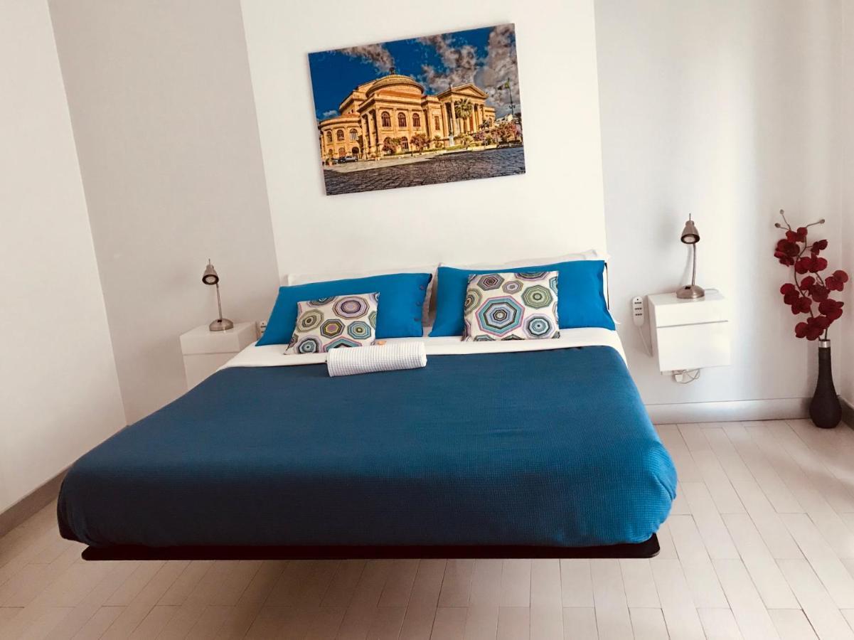 Habitación Triple con balcón