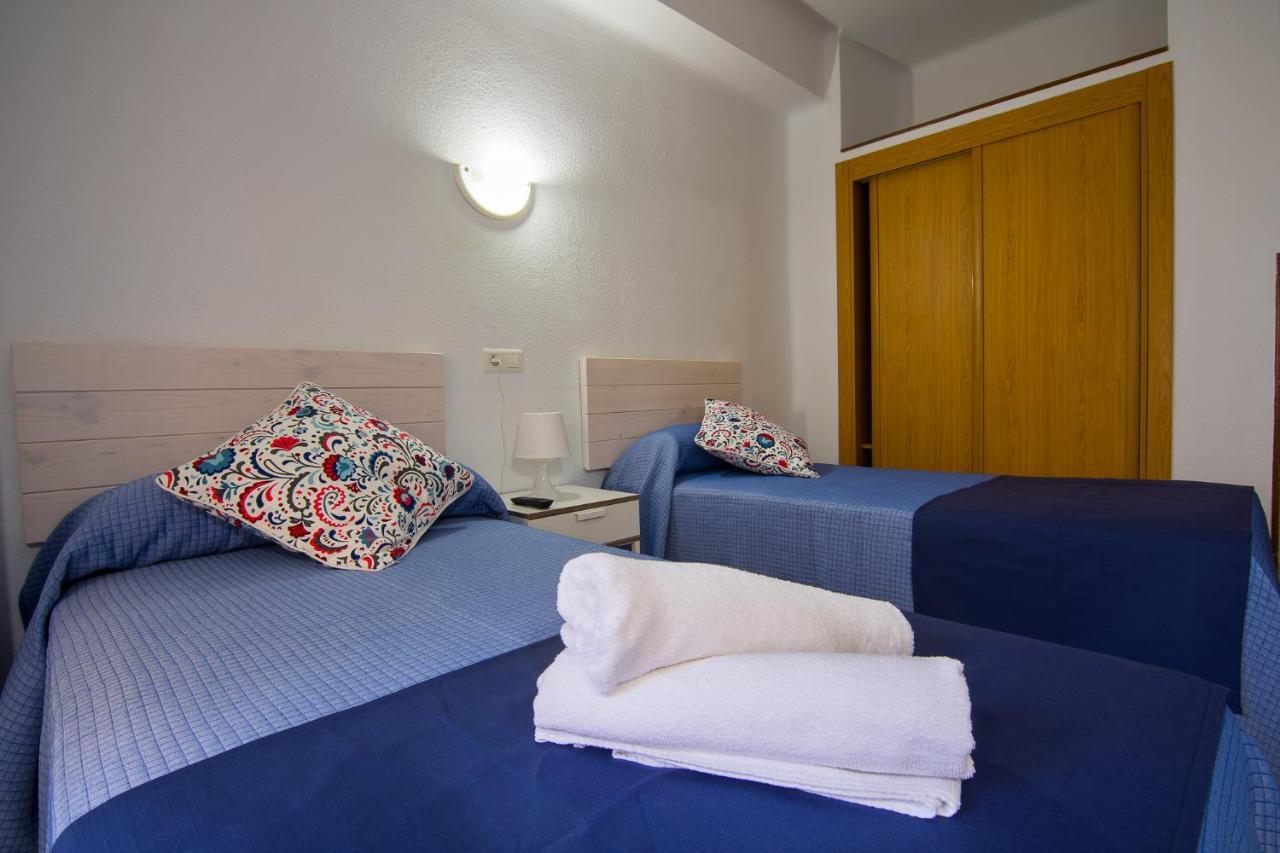 Doppel-/Zweibettzimmer mit Gemeinschaftsbad