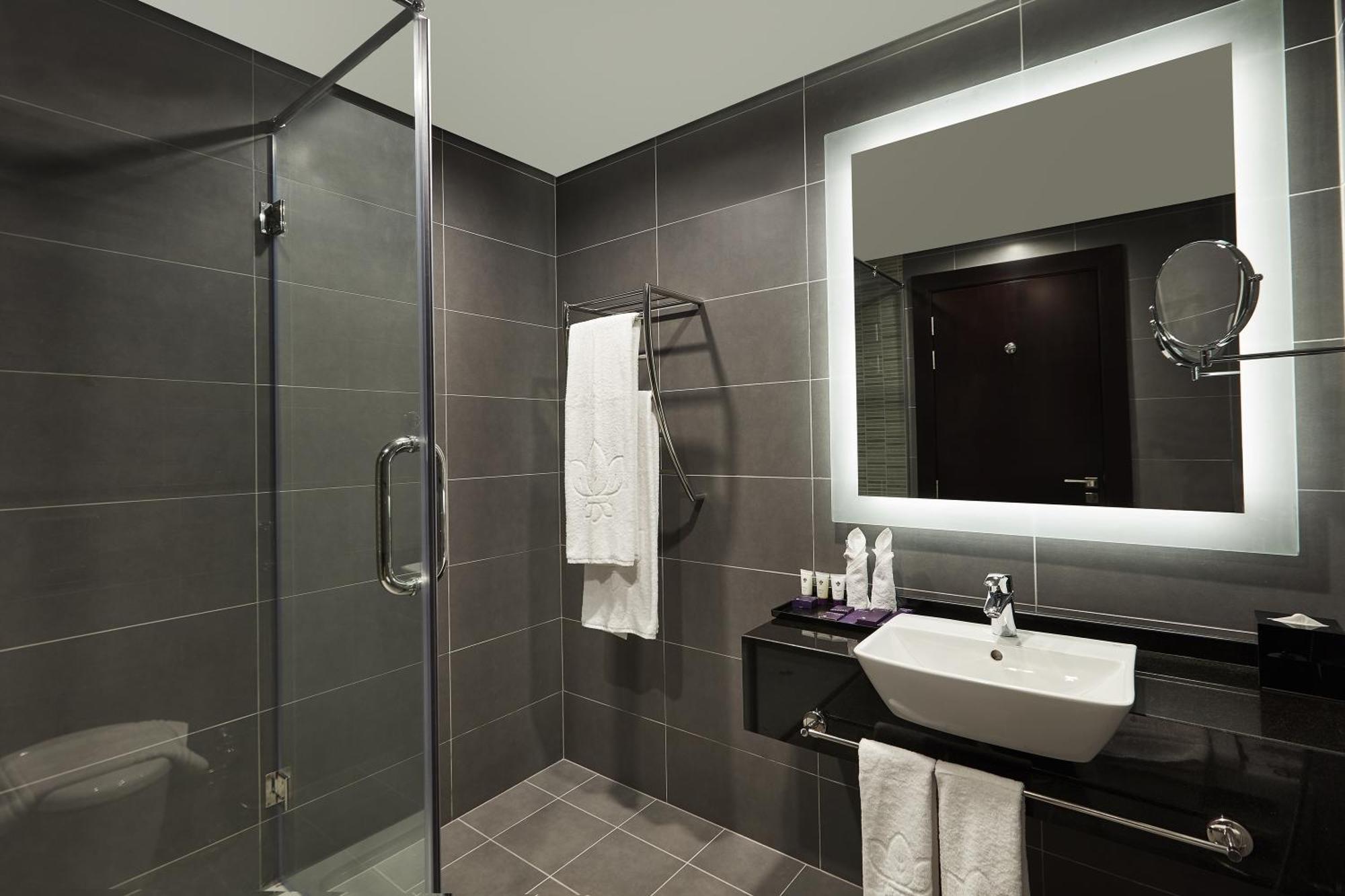 Standaard Kamer - 20% Korting op Eten en Drinken met Uitzondering van Karakteristieke Gerechten - 20% Korting op Wasservice - 10% Korting op de Spa