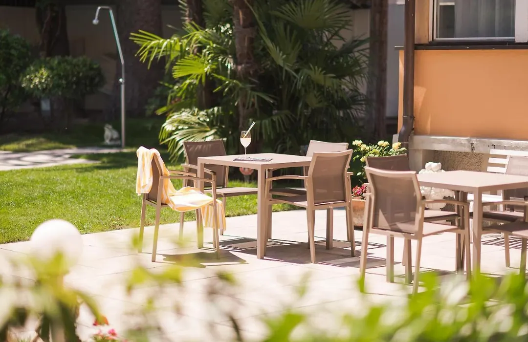 Residence Desiree Classic & Design-1