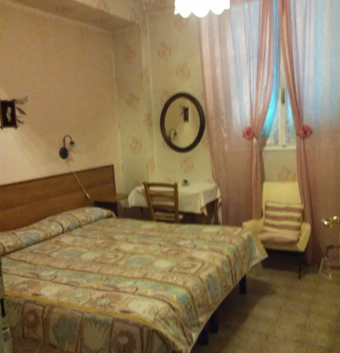 Pensione Santachiara-1