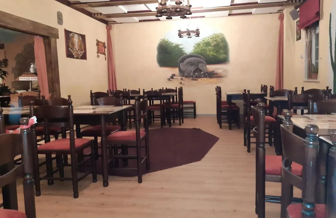 Desperados Hotel-1