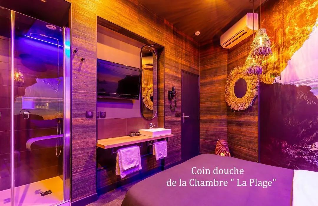 Love Hotel Avec Nuit Insolite Au Dandy Et Jacuzzi Privatise (Adults Only)-1