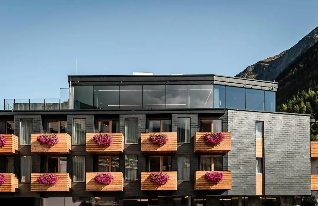 Die Berge Lifestyle-Hotel Soelden-1