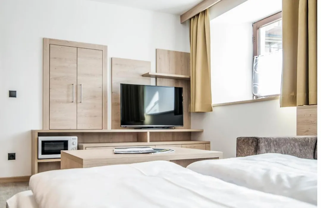 Apartments Heidenberger Delle Scuole-1
