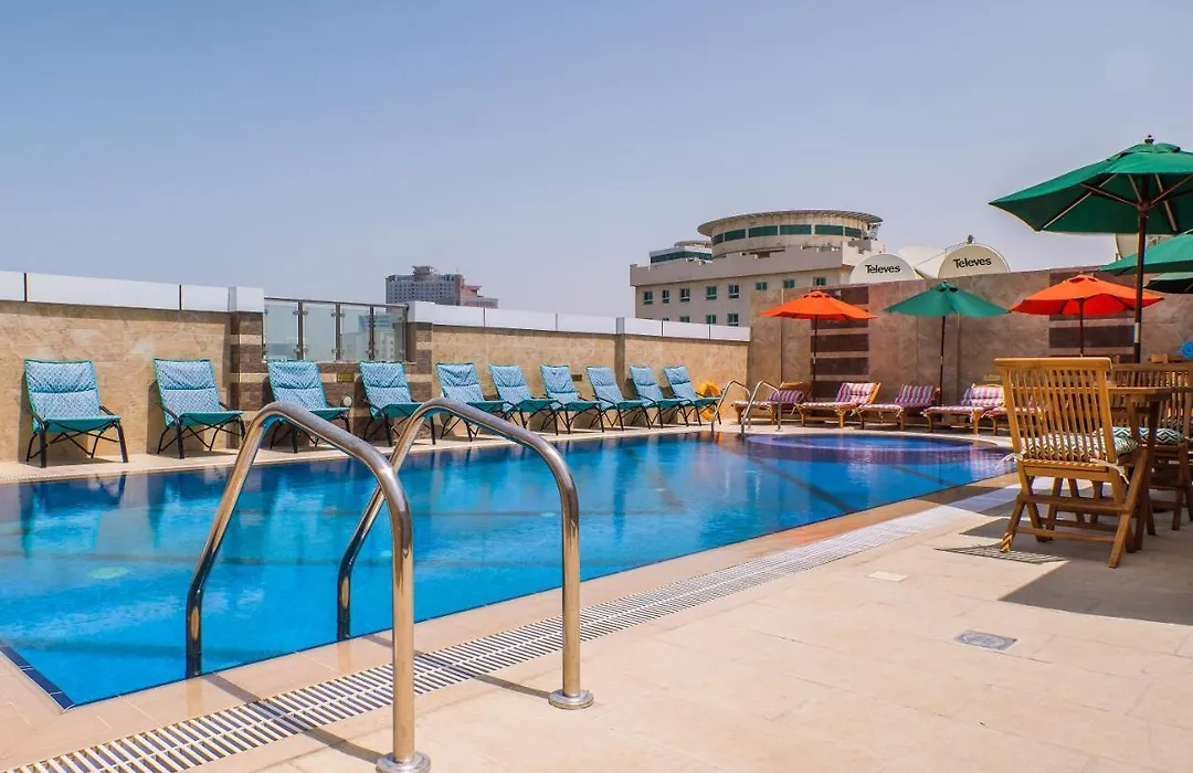 Crystal Plaza Al Majaz Hotel-1