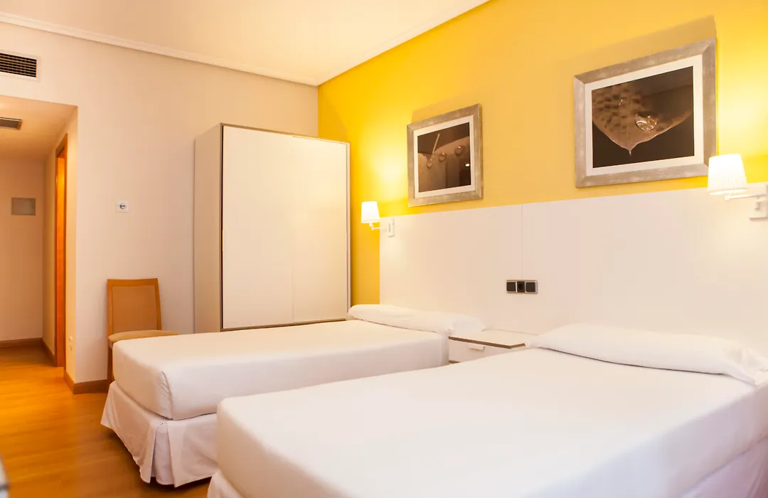 Hotel Sercotel Tres Luces-1