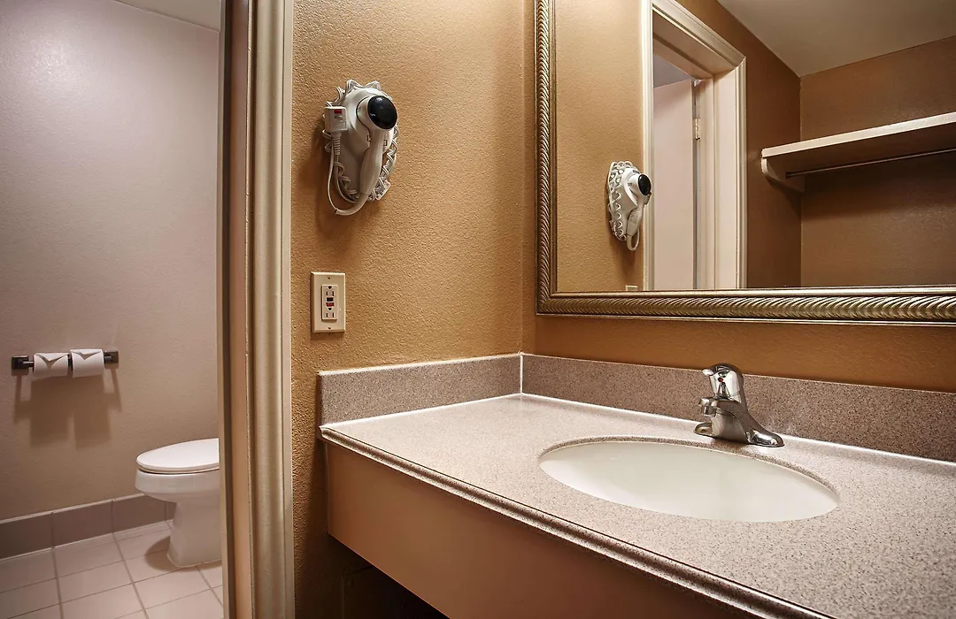 Best Western Valencia Inn-1
