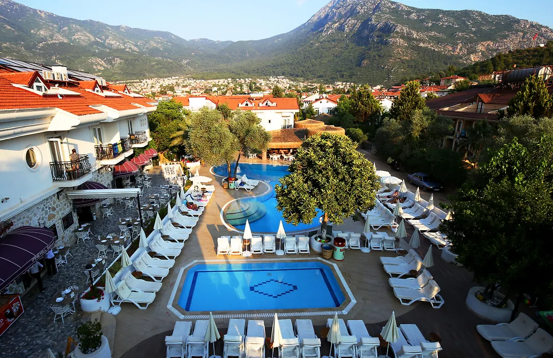 Pinehill Hotel & Suites-1