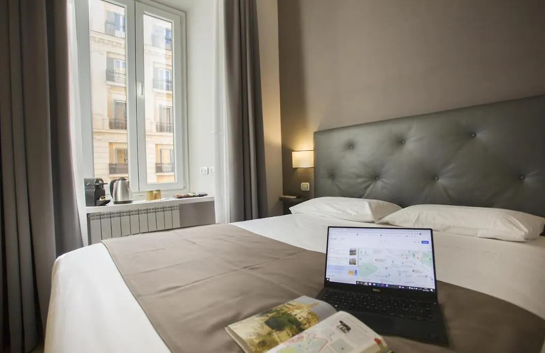 Colosseo Prestige Rooms-1