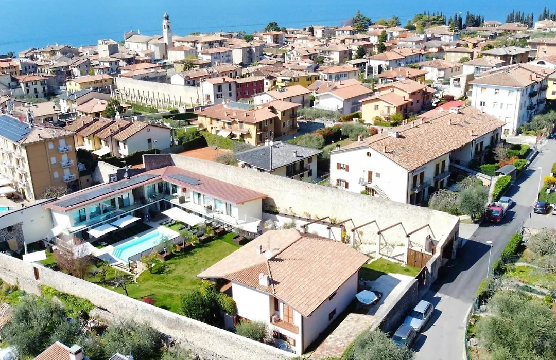 Relais Limonaia - Suites & Garden Spa-1