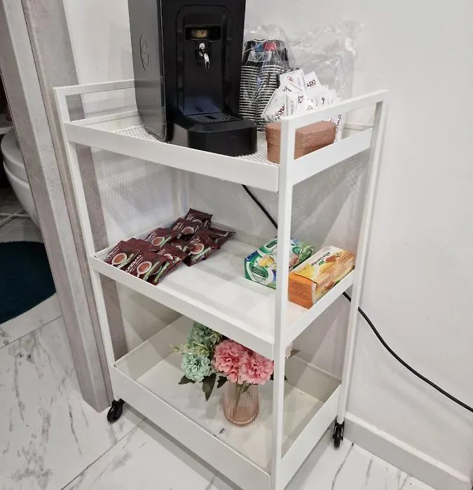 La Camera-1
