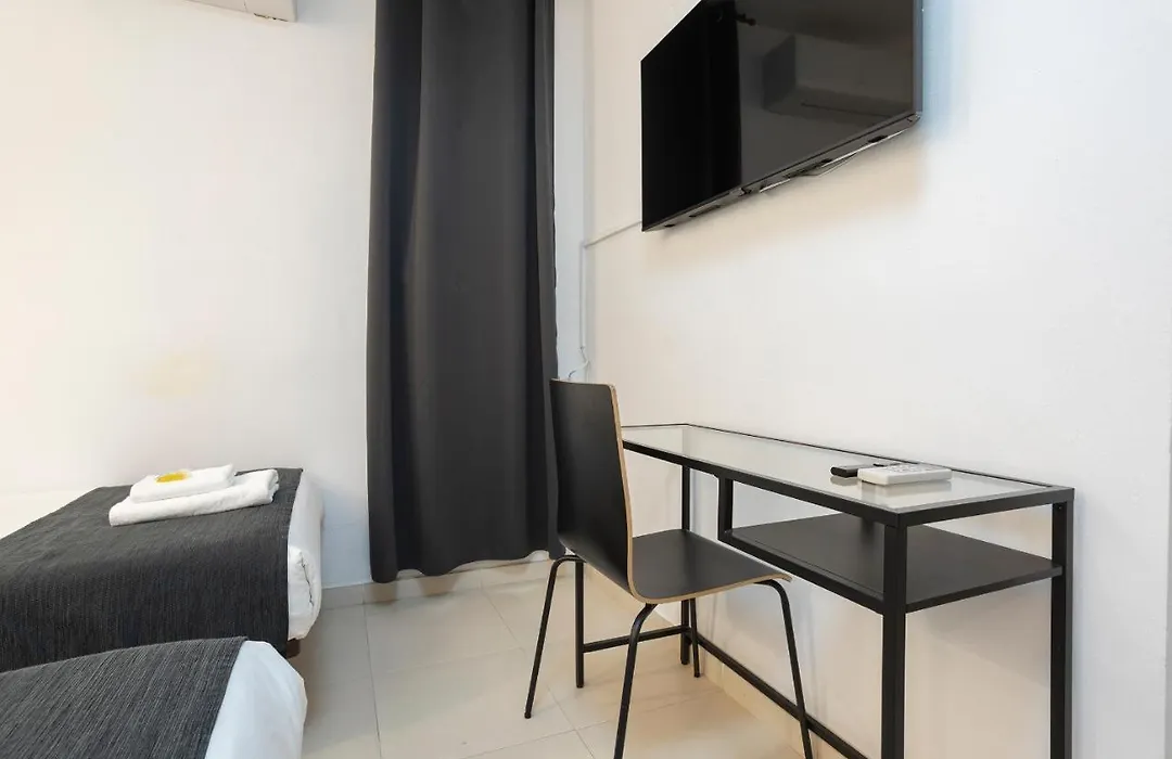 Hostal Bedmates-1