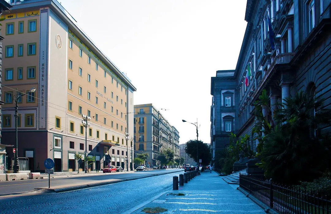 Hotel Naples-1