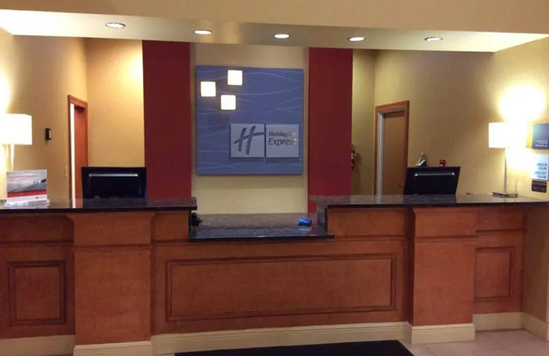 Holiday Inn Express Hotel & Suites Forest By Ihg-1