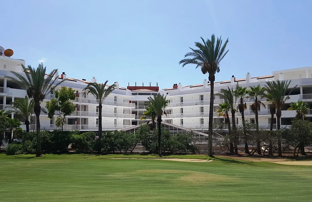 Gara Suites Golf & Spa-1