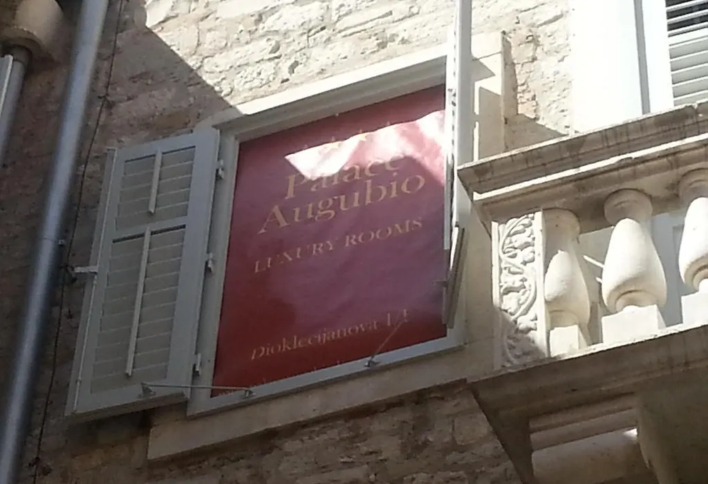 Palace Augubio-1