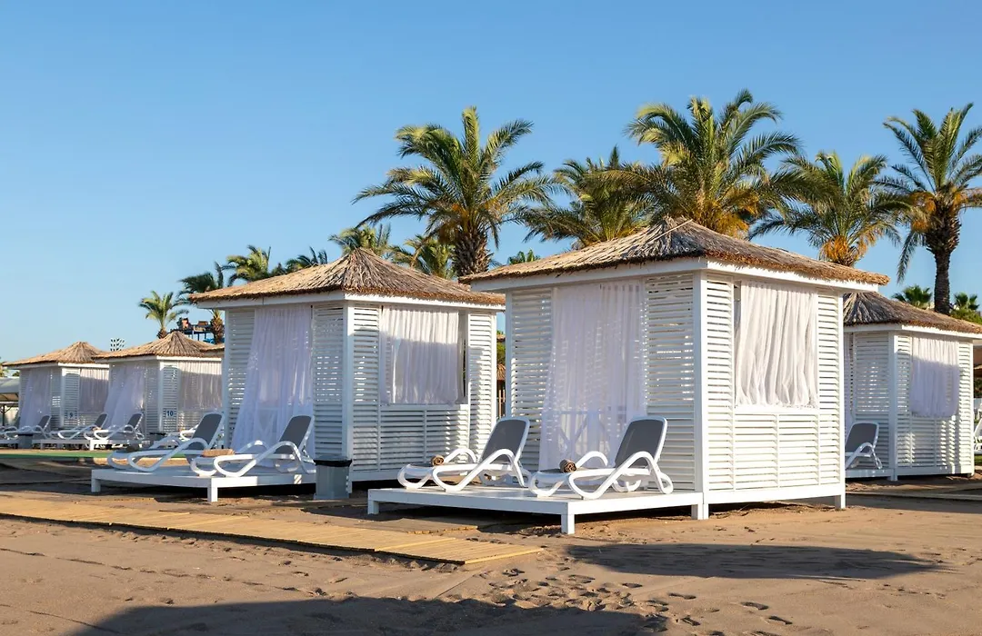 Miracle Resort Hotel-1