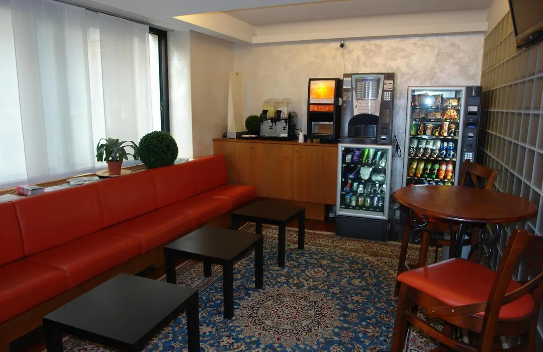 Hotel Bahnhof Haus-1