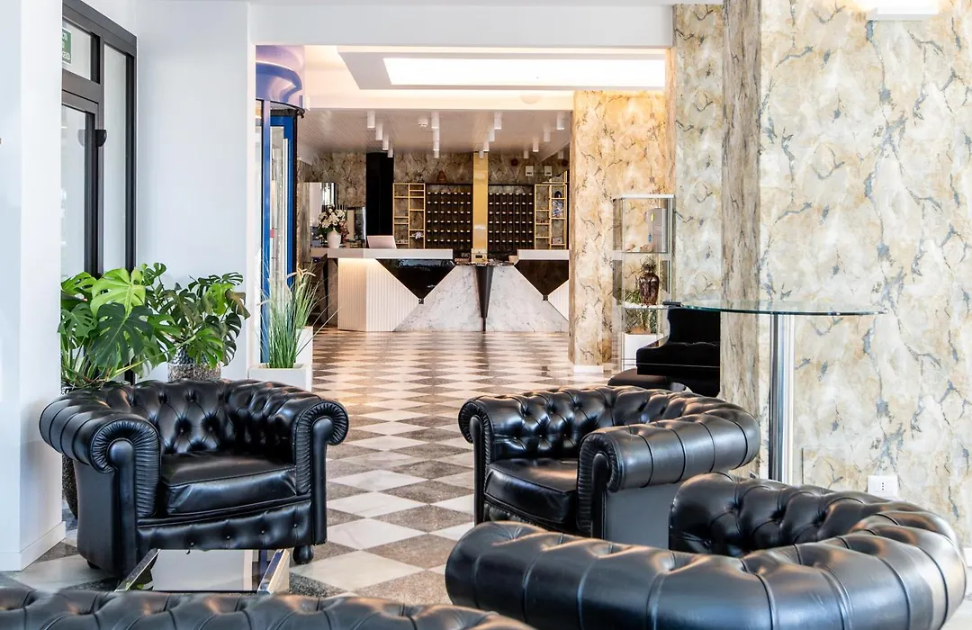 Hotel Baltic Riccione-Fronte Mare-1