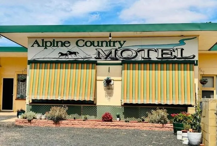 Alpine Country Motel 4Mile-1