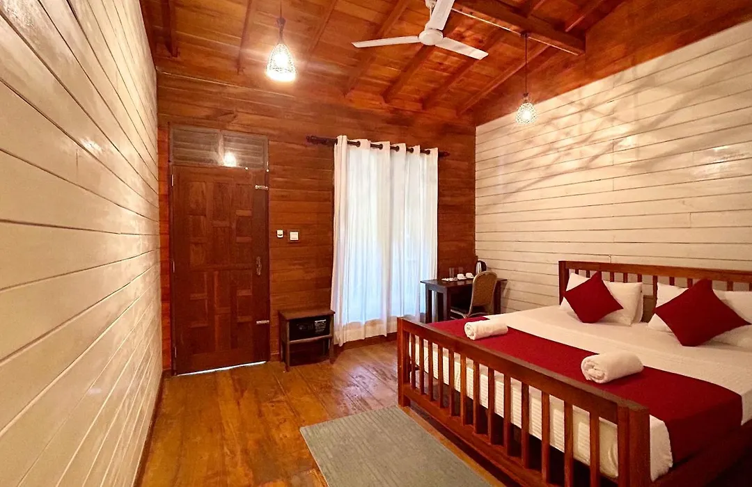 Wood Lodge Mirissa-1