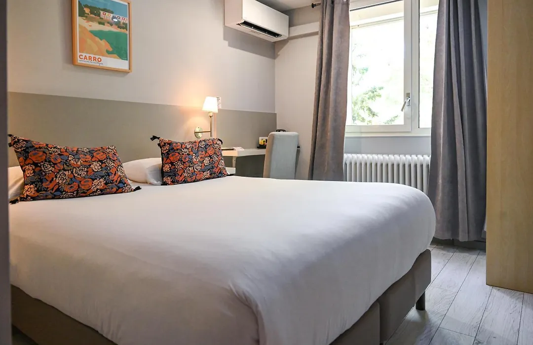 Hotel La Tuiliere-1