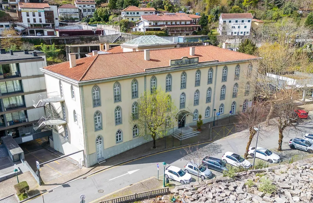 Hotel Apartamentos Geres Ribeiro-1