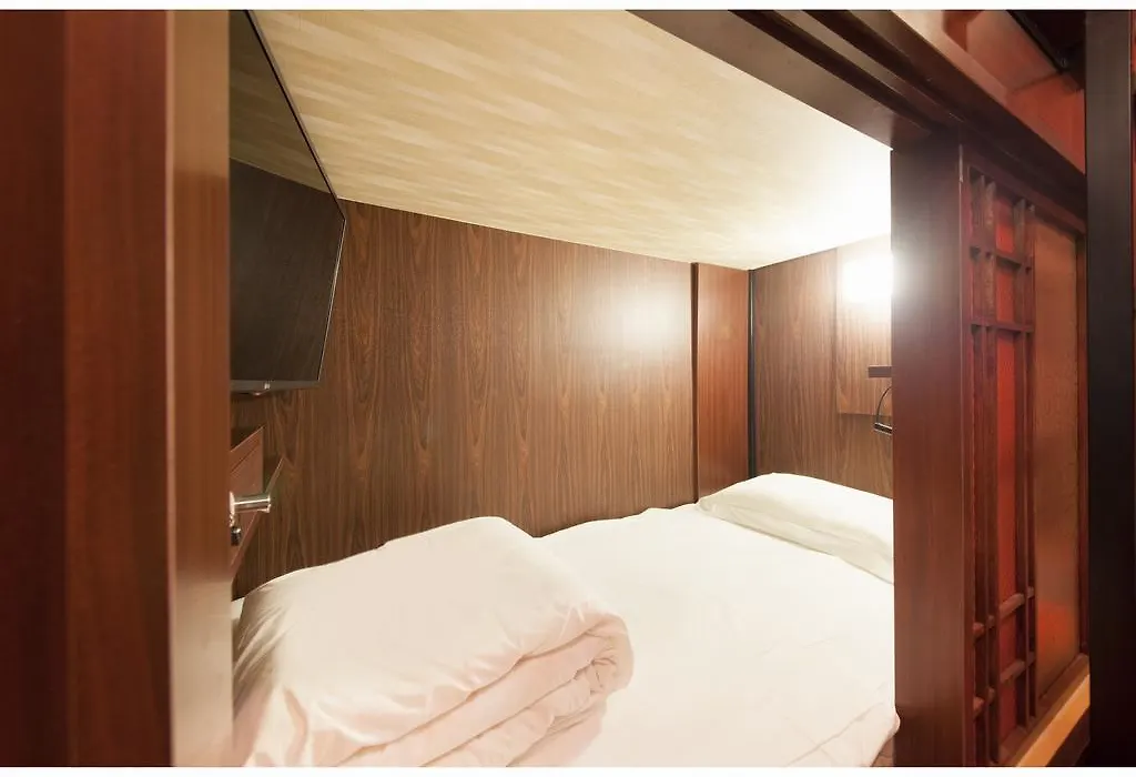 Centurion Hotel Residential Cabin Tower-1