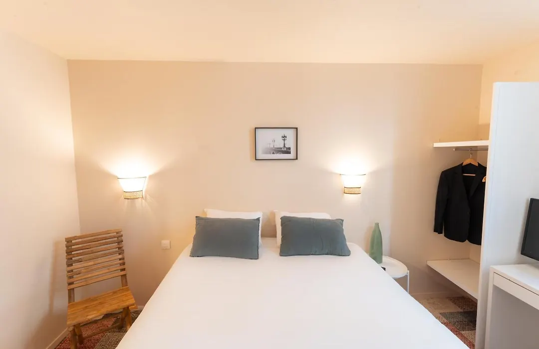 Hotel Du Theatre - Hypercentre - Climatise-1