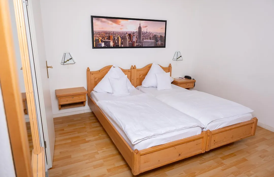 Hotel Alpha-1