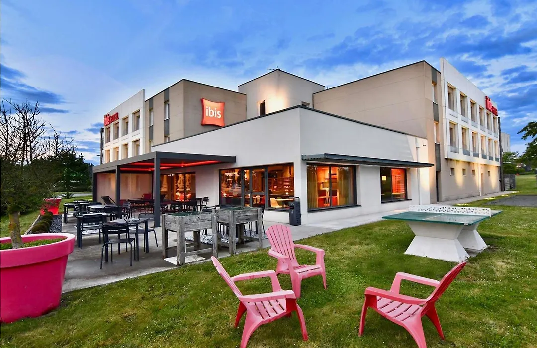 ibis Les Herbiers-1