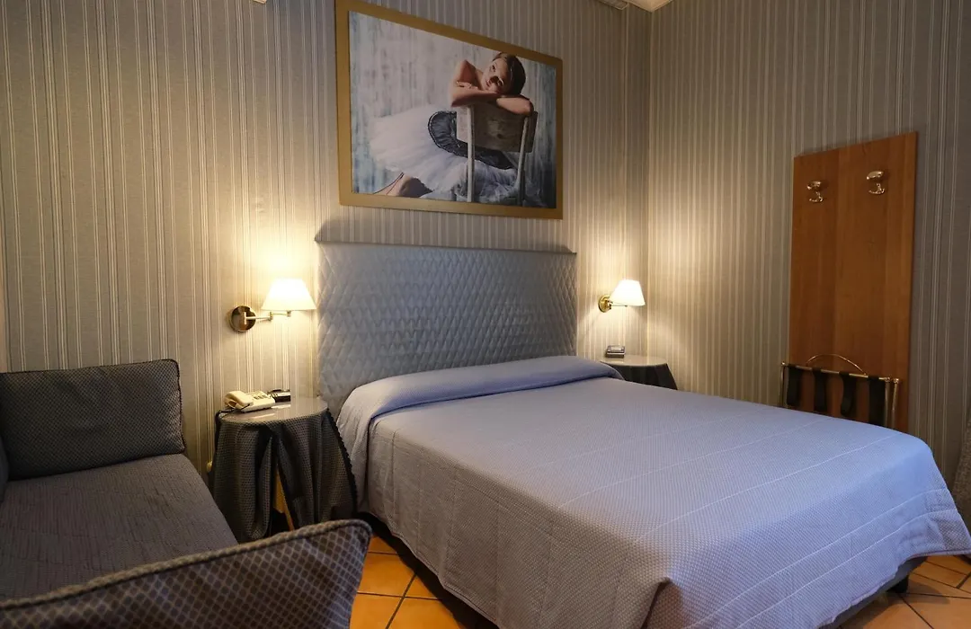Hotel Lirico-1